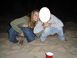 Frivoles Flittchen sucht Männer für ausgefallene Spielchen